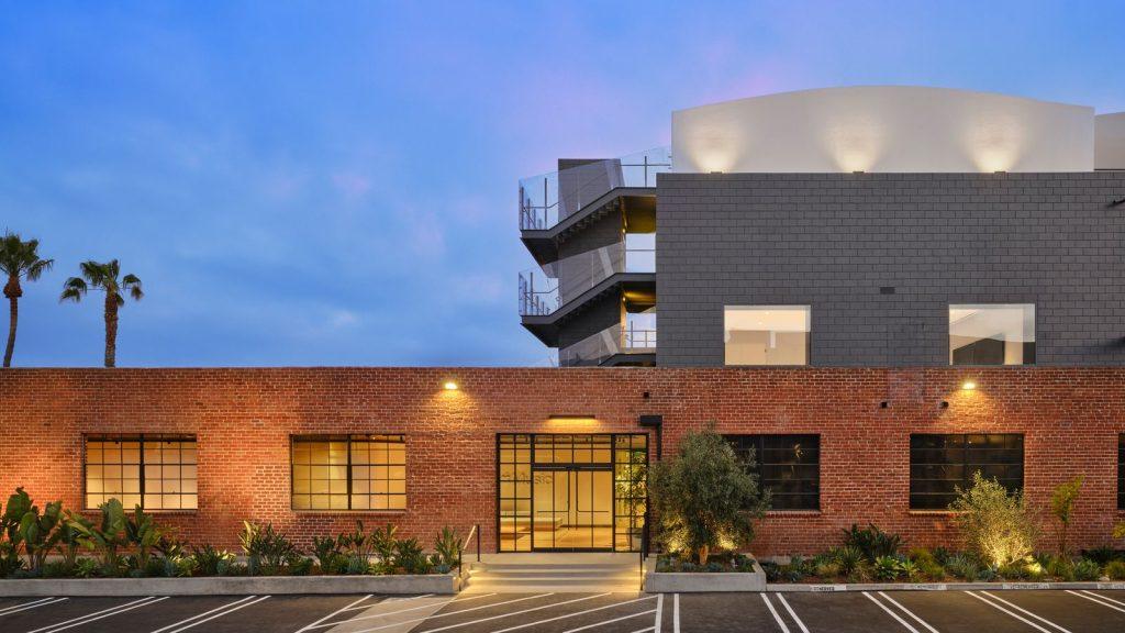 Apple-Music-10th-anniversary-Los-Angeles-studio