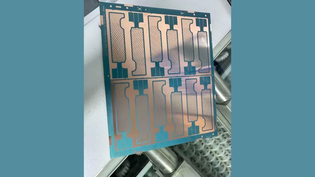 Majin-Bu-Alleged-iPhone-17-Pro-Vapor-Chamber-Cooling-Plate