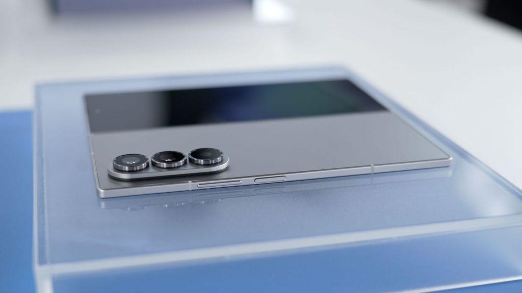 samsung-z-fold7-rear