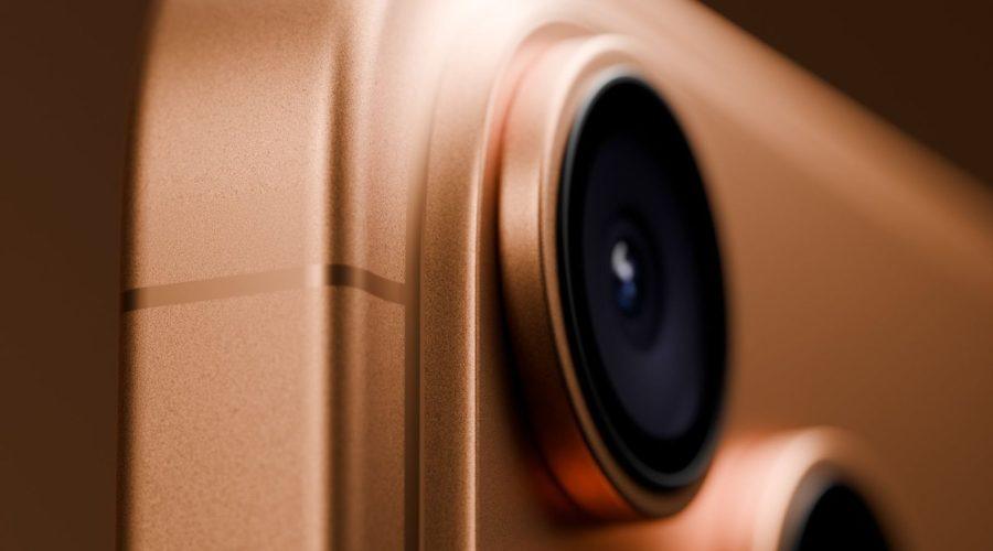 Alleged-iPhone-17-Pro-Antenna-Line