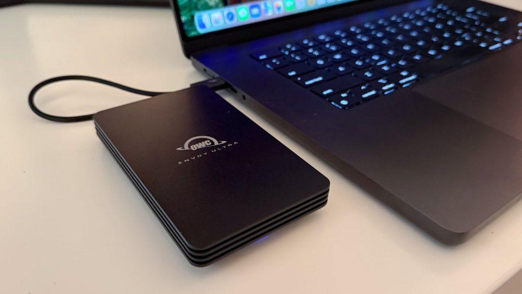 owc-envoy-ultra-with-mac