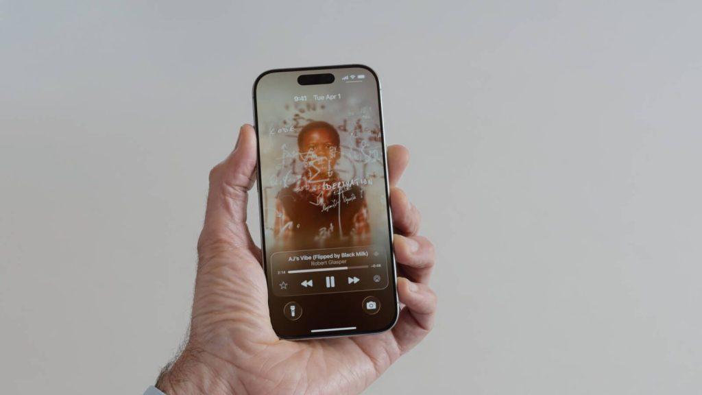 liquid glass music lock screen